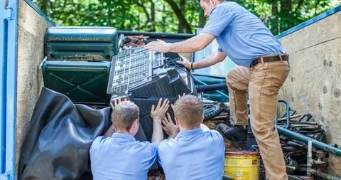 The Journey of Your Belongings: Donation Versus Junk Disposal